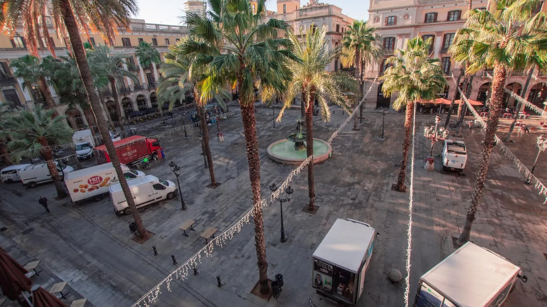 Barcelona Classic Plaza Real Apartments Spain