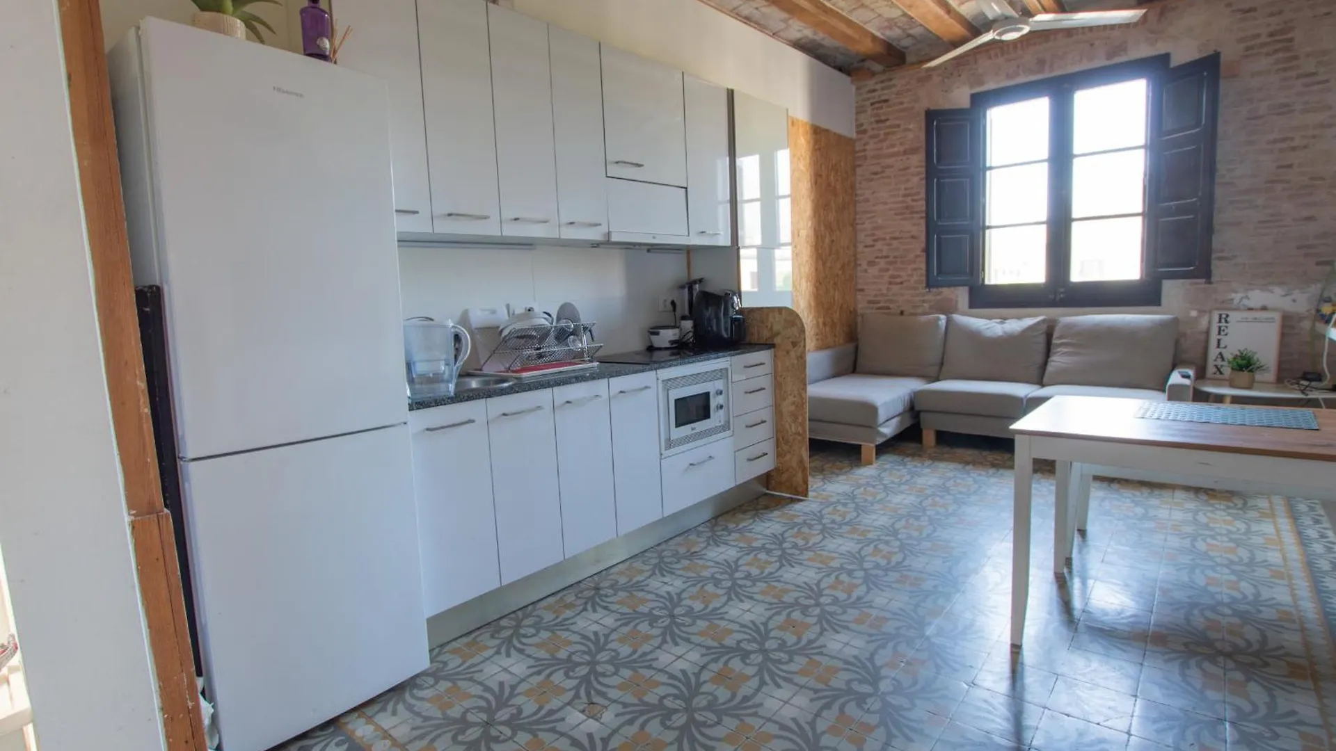 Barcelona Classic Plaza Real Apartments