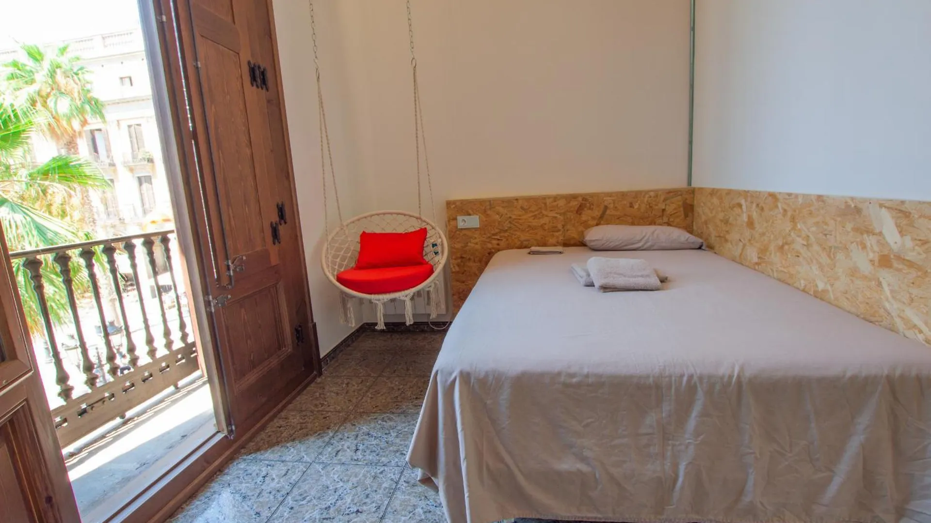 Barcelona Classic Plaza Real Apartments