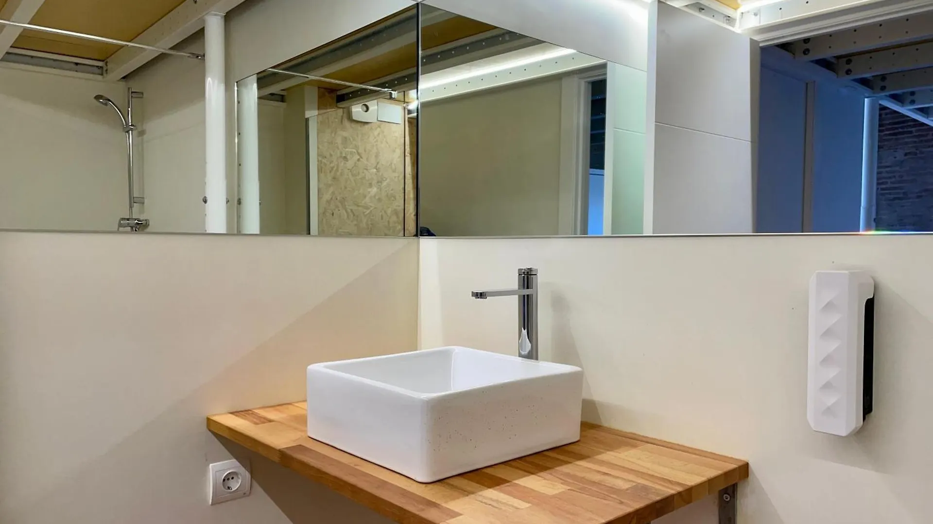 Barcelona Classic Plaza Real Apartments Spain