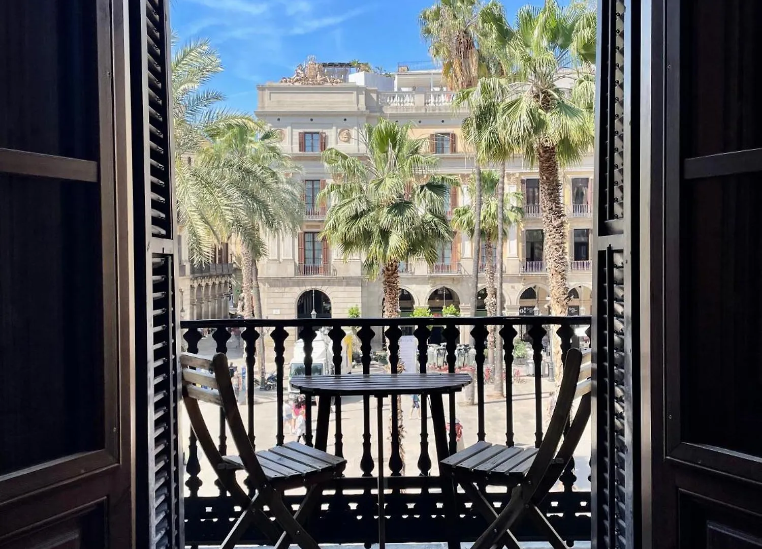 Barcelona Classic Plaza Real Apartments