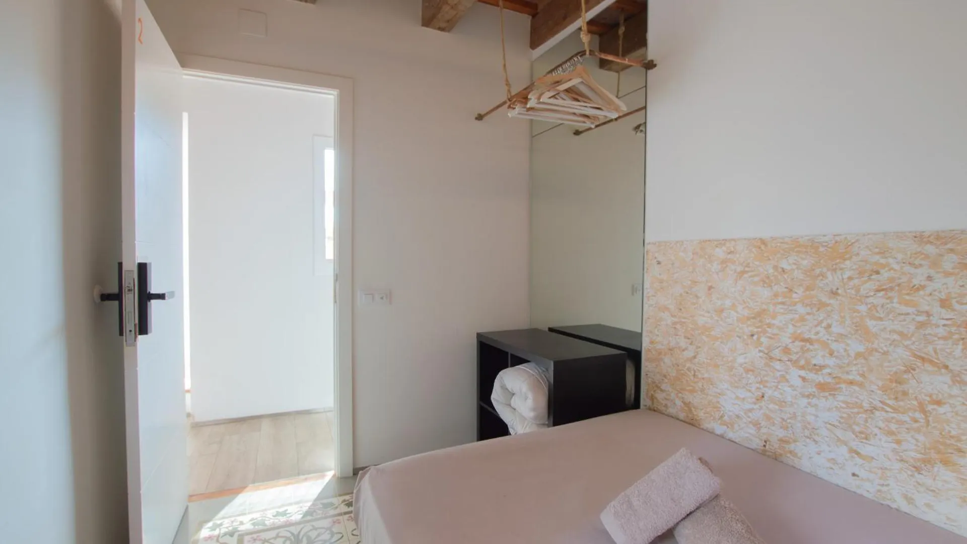 Barcelona Classic Plaza Real Apartments